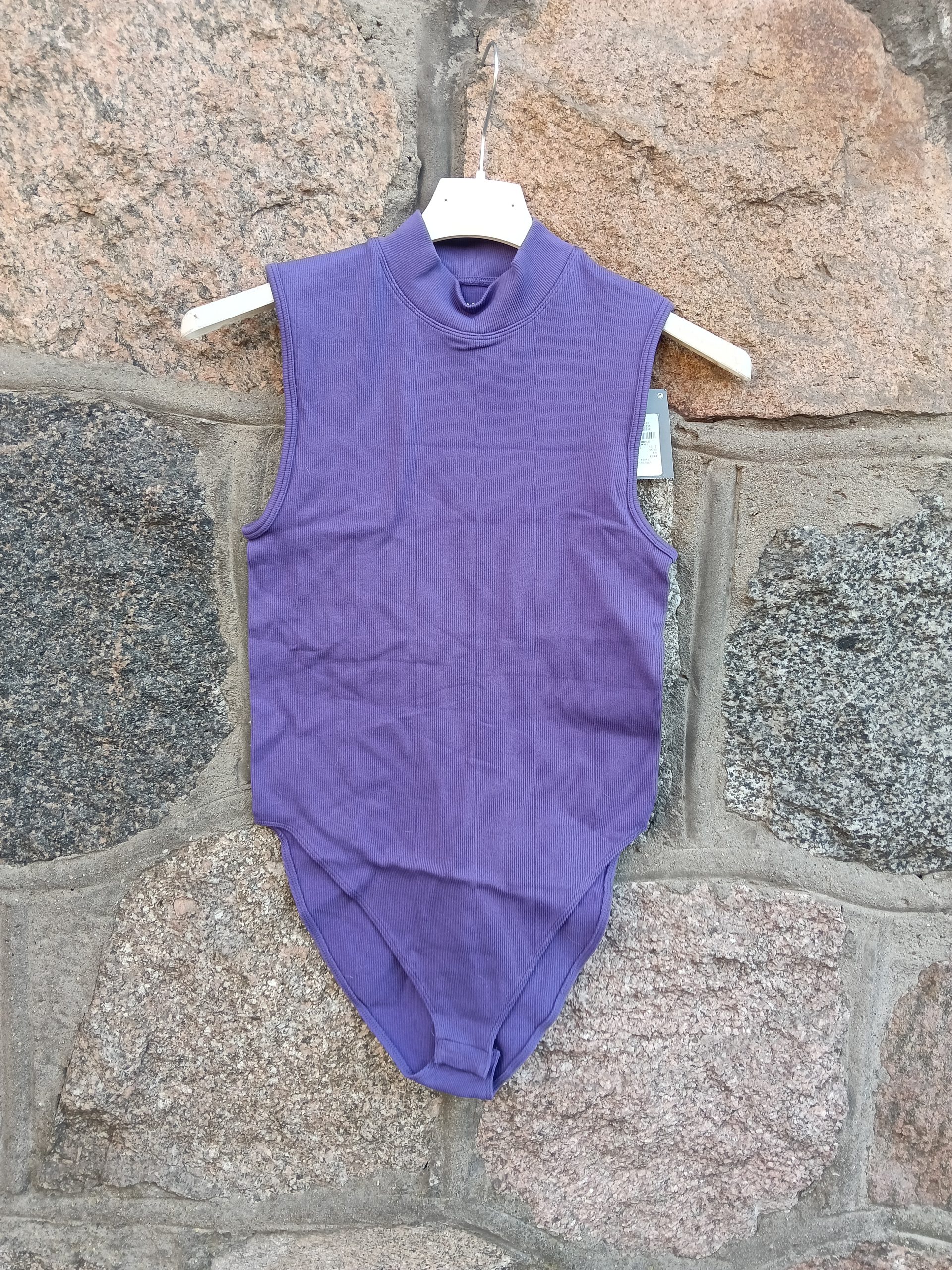 Body damskie prążkowane fioletowe z golfem S/M